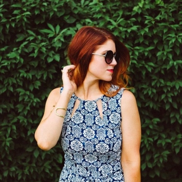 Jill J - Picture 3 of 3